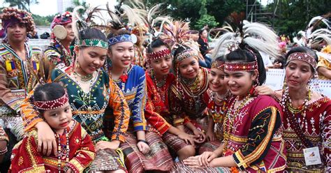 Pangkat etniko ng pilipinas at kanilang mga kasuotan